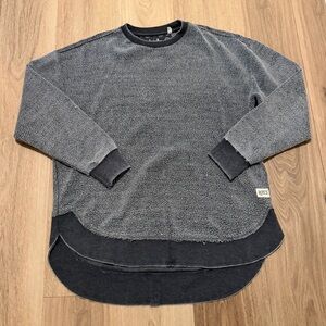 Royce Women’s Cozy Gray Crew Neck Sweater size Large